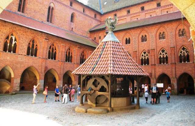 Description : Description : D:\site christian\page web 2016\malbork\images\malbork__326_.jpg