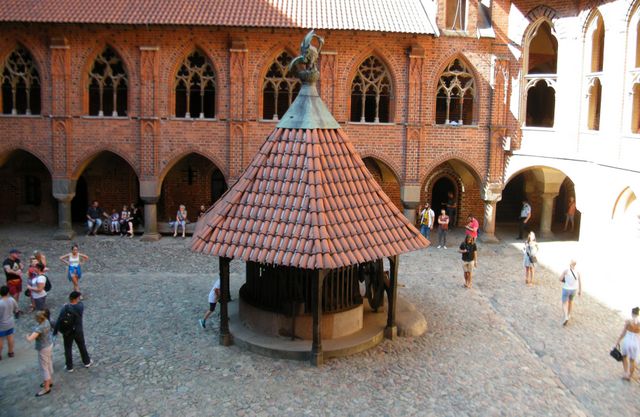 Description : Description : D:\site christian\page web 2016\malbork\images\malbork__387_.jpg