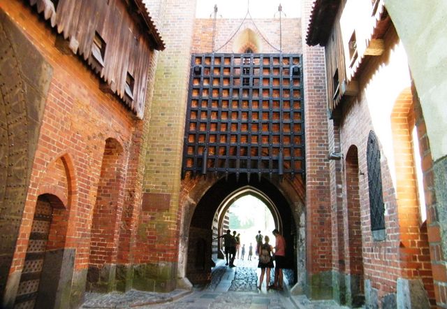 Description : Description : D:\site christian\page web 2016\malbork\images\malbork__55_.jpg